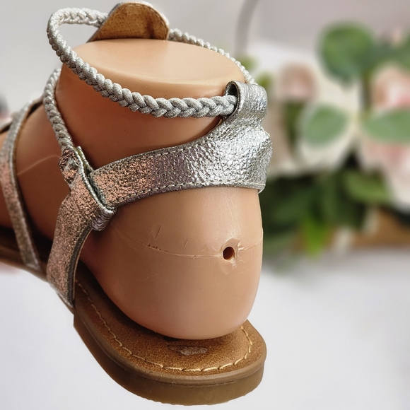 Metallic Silver Comfort Sandals with Adjustable Straps - Picture 3 of 6